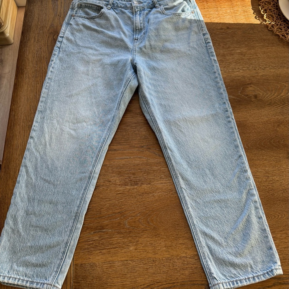 American Eagle Outfitters Light Wash